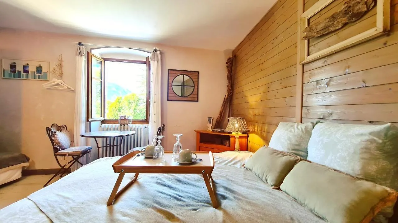 Le Doux Nid Bed & Breakfast Chanaz